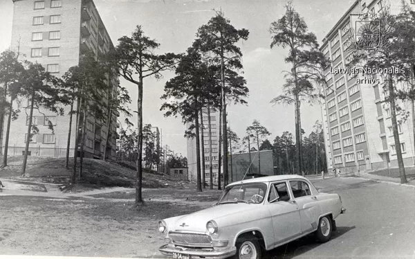 Dzīvojamo ēku Viestura prospektā pagalms - 1970. gadi