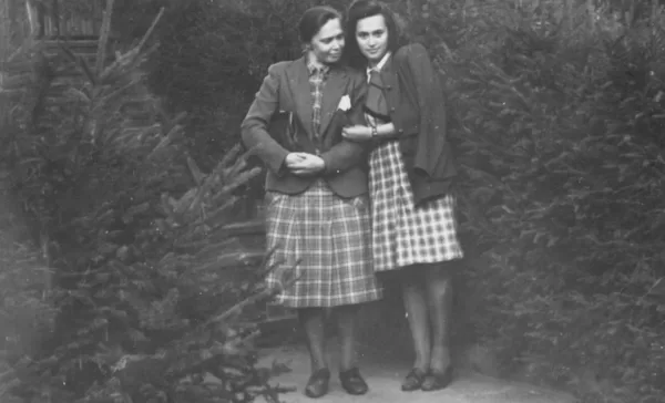 Marta un Lūcija Klauģes | 1950tie
